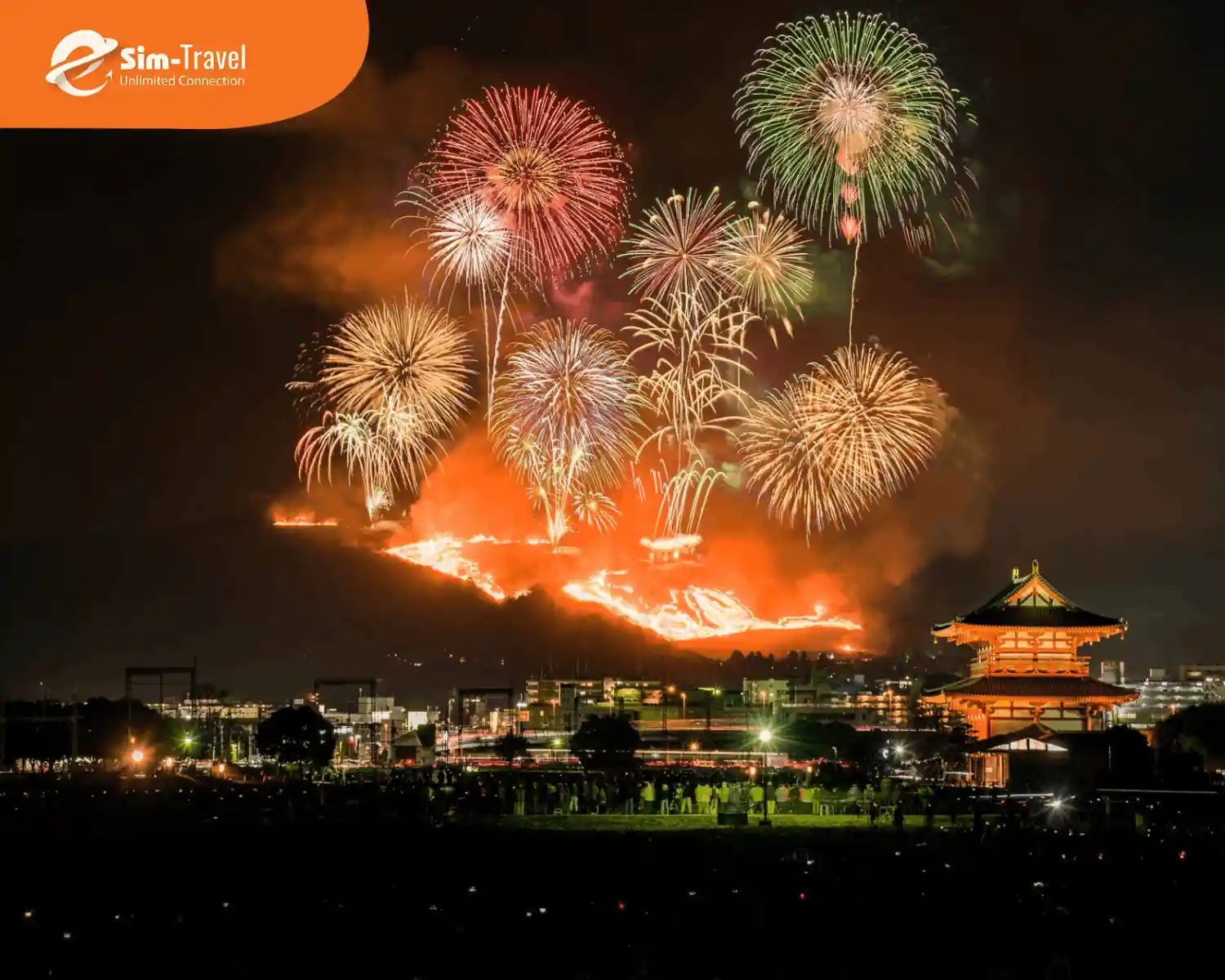 Khung trời sáng rực trong lễ hội Wakakusa Yamayaki