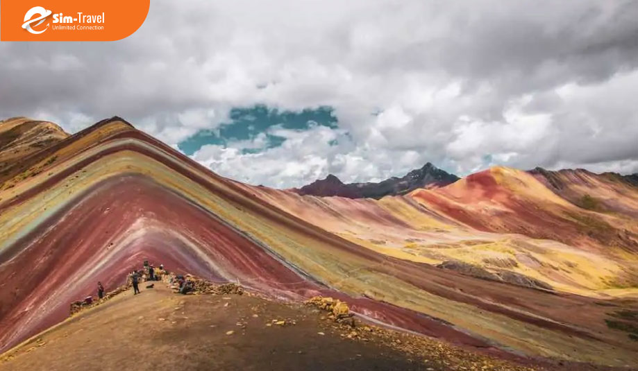 Núi cầu vồng Vinicunca - Peru
